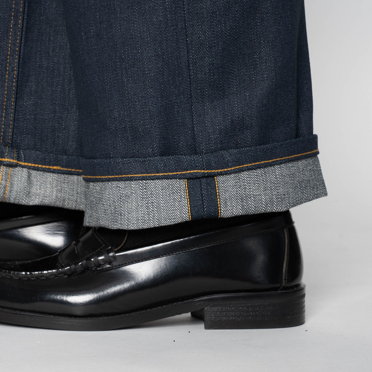 Strong Guy - Giant Hornet Selvedge by Naked & Famous Denim
