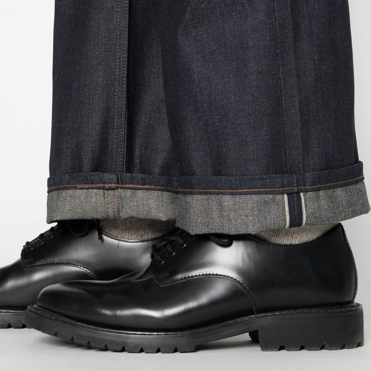 Strong Guy - Hemp Blend Selvedge - Indigo by Naked & Famous Denim