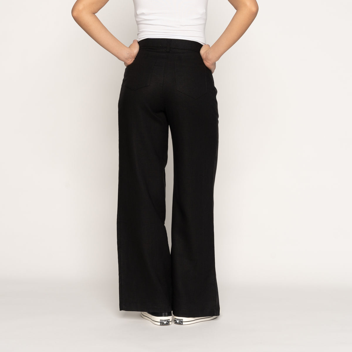 Relaxed Pleated Trouser - French Linen Fine Canvas - Black | Naked & Famous Denim